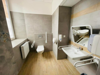 Zdjęcie wyremontowanej łazienki w PCPR